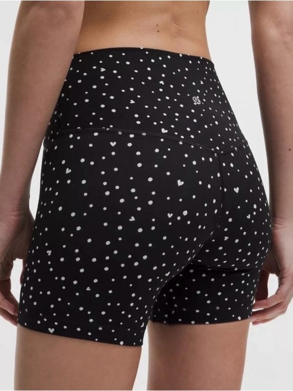 Lululemon Align No Line High-Rise Short 6" in Heart Scatter Dot White Black